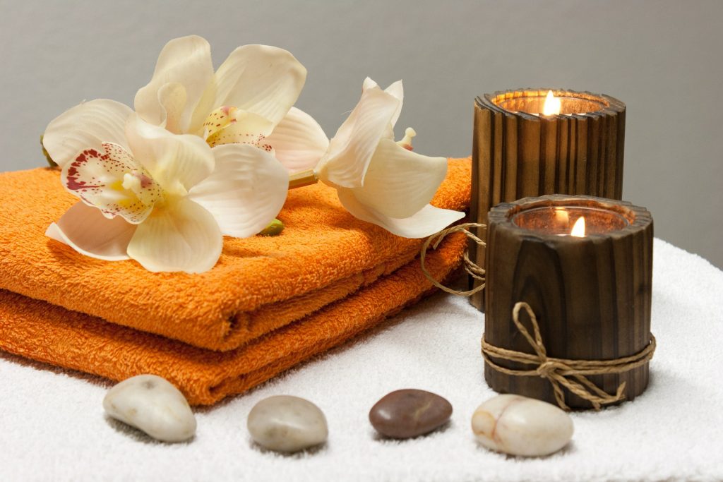Thai Massage in Petaluma California - Soothing orchids, scented candles, and a luxury experience at Blue Orchid Thai Massage in Petaluma California